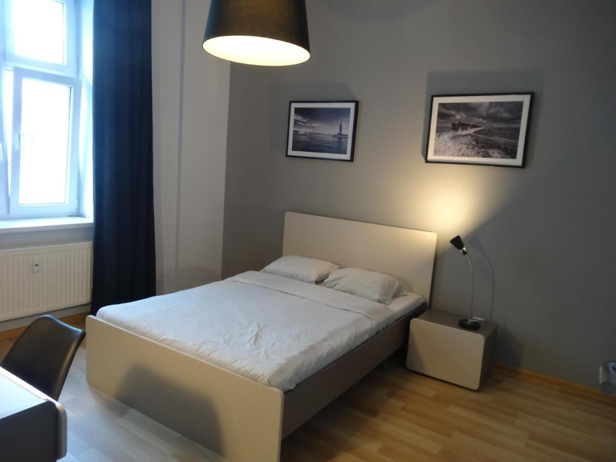 One More Night Apartment, Poznan Old Town 외부 사진